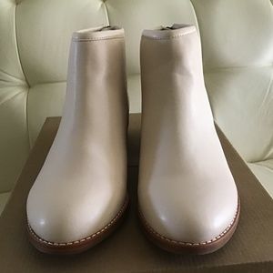 Ivory low heel, ankle boots by Urban outfitters - size 8